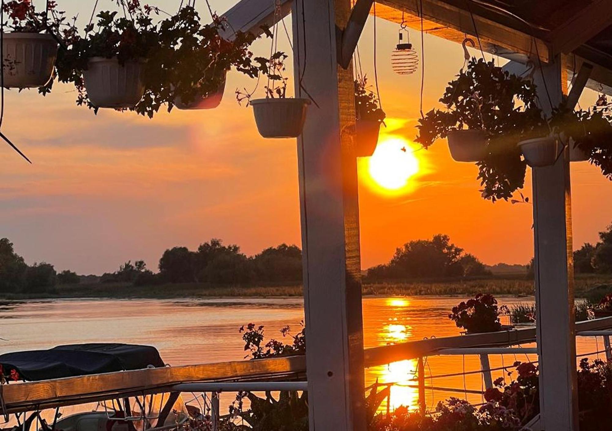 Paradis Hotel Mila Douăzeci şi Trei Exterior foto